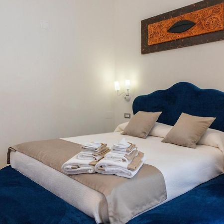 Lovely Rooms - Guest House Suites Triggiano Exterior foto