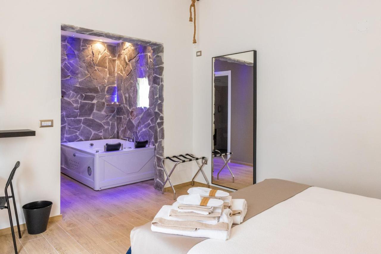 Lovely Rooms - Guest House Suites Triggiano Exterior foto