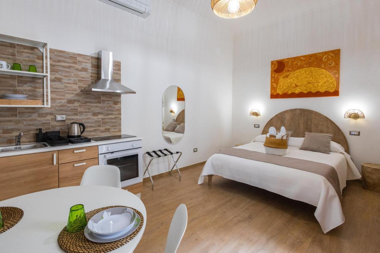 Lovely Rooms - Guest House Suites Triggiano Exterior foto
